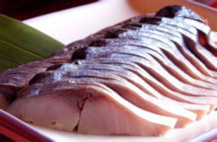Món cá ngừ không tốt cho phụ nữ có thai